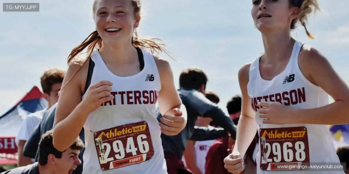 🎧官方正品周边直供,把赛场荣耀穿在身上!🏅